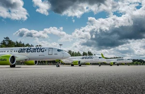 airBaltic взяла в аренду самолет у "Международных авиалиний Украины"